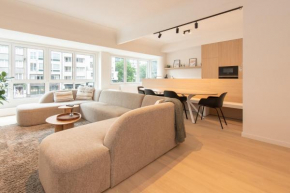 Deluxe 3 bedrooms apartment with Casino view and free parking